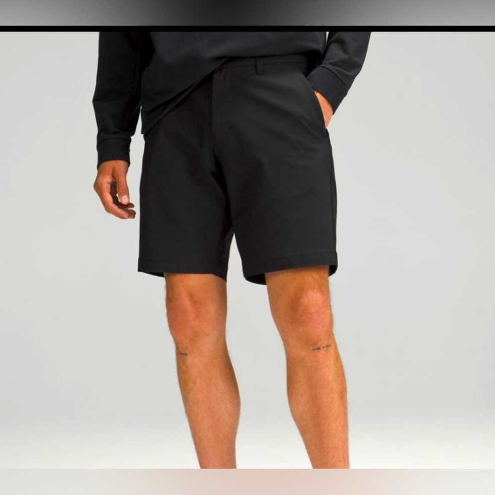 Lululemon men’s “golf” like  shorts